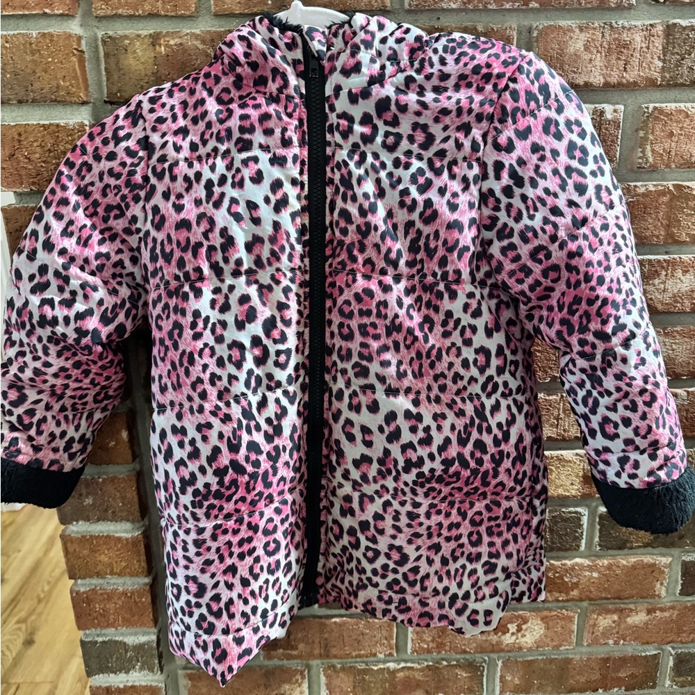 SHEIN Pink and Black Leopard Kids Puffer Jacket